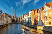 Belgium's Bruges gets crowded with summer tourists, hits ‘red line’