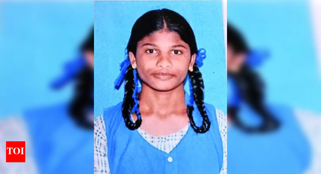 Playing Card: Girl Collapses On The Way To School, Dies | Mysuru News ...