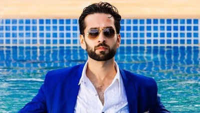 Nakuul Mehta shares his struggles to get a “Dola” (biceps), watch this funny video