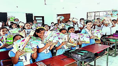 Opioid: Students Of Pvt, Unaided Govt Schools To Also Get Free Books | Bhubaneswar News - Times of India