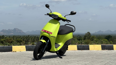 Battery scooty lowest price hot sale