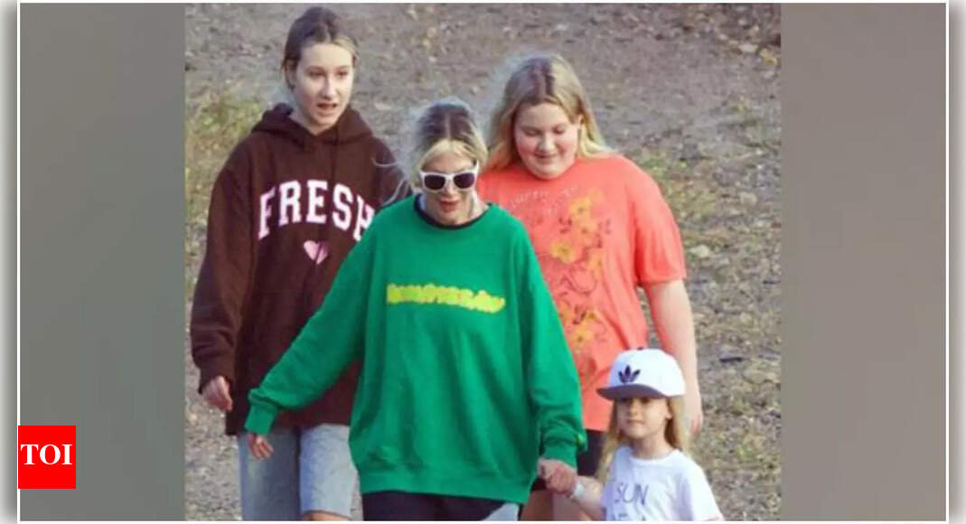 Tori Spelling enjoys family time with kids amid Dean McDermott split