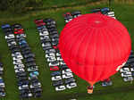 ​Bristol International Balloon Fiesta sees English city's skies awash with colourful hot air balloons​