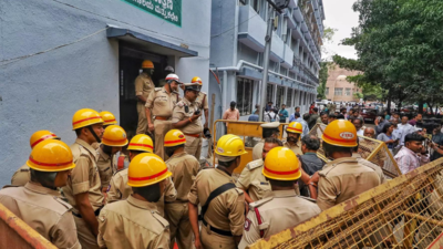 Two detained in fire mishap at Bengaluru corporation office