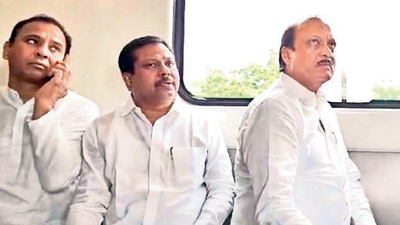 Dy CM takes Metro ride, seeks service from 6am
