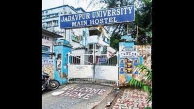 'Some seniors left hostel at night after student fell'