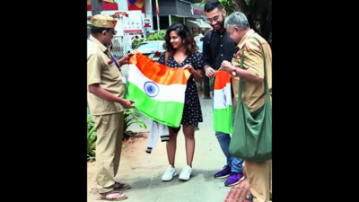 Independence Day: In Bengaluru, seaweed paper flags to give eco-friendly touch