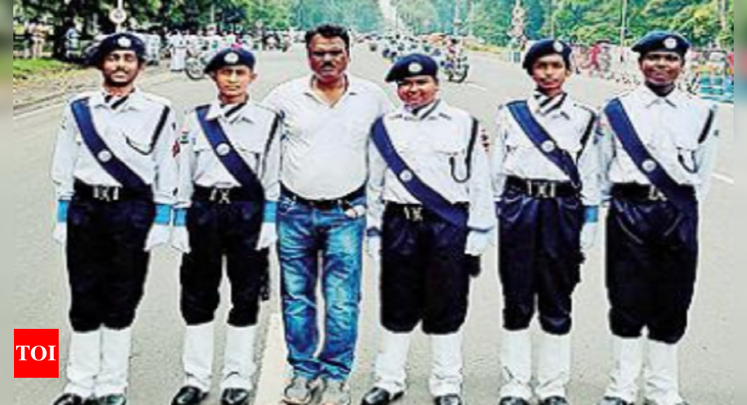 Kol Pol I-Day traffic tableau to have Behala accident zone school students | Kolkata News
