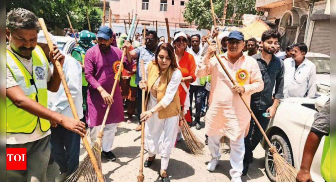 Now Delhi will be absolutely clean, says CM as MCD starts 365-day drive | Delhi News
