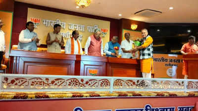 Chhattisgarh JCC-J MLA Dharamjeet Singh joins BJP ahead of polls