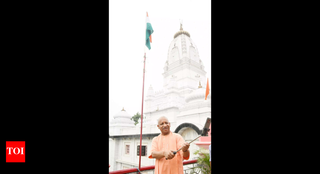 CM Yogi Adityanath launches 'Har Ghar Tiranga' campaign from Gorakhnath ...