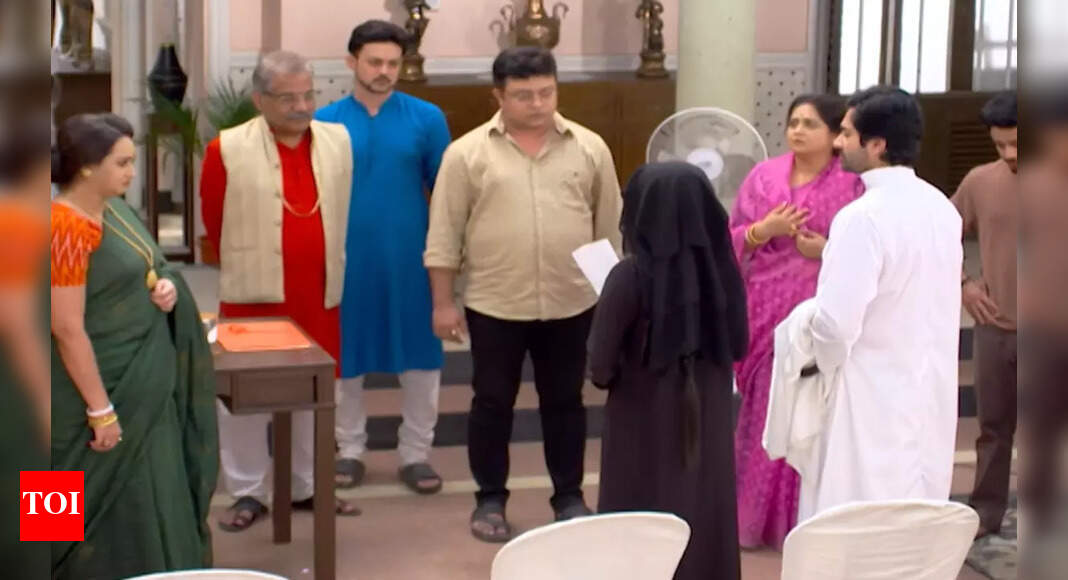 Ranga Bou update: Pakhi and Kush save Pyari Bhaban - Times of India