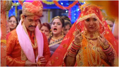Nirahua and Aamrapali Dubey starrer film 'Mandap' trailer is out!