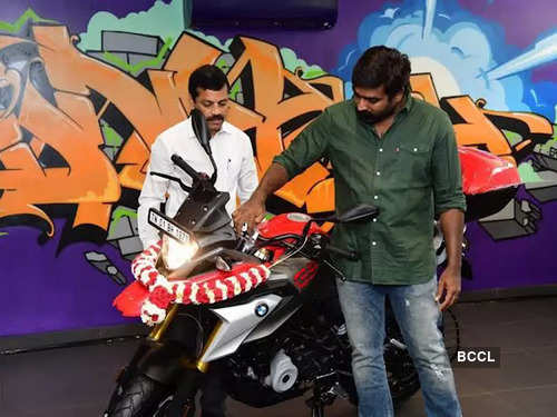 vijay sethupathi bmw bike