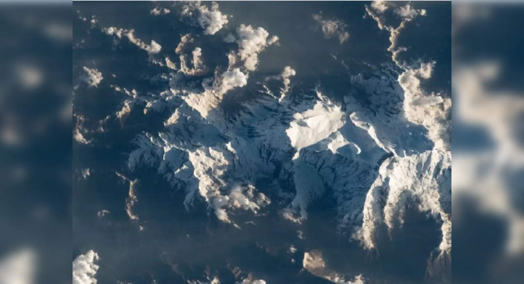 Tak wyglądają wspaniałe Himalaje z kosmosu!, Świat