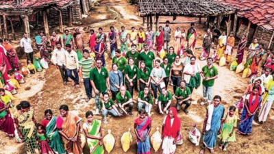 Hyderabad ‘Robin Hoods’ spread Independence Day cheer among tribals
