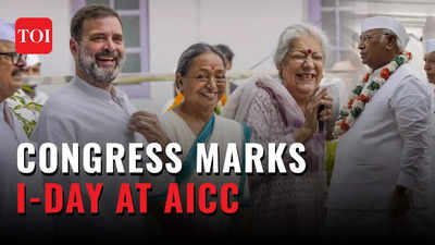 Watch: Congress Leaders celebrate 77th Independence Day at AICC office; skip I-day event at Red Fort