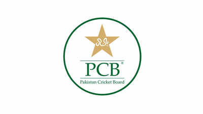 PCB issues show-cause notice to Pakistan players in USA