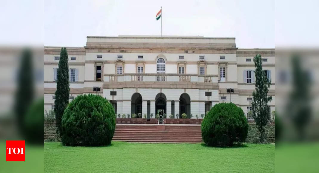 ANI on X: Delhi  Nehru Memorial Museum and Library (NMML) officially  renamed as the Prime Ministers' Museum and Library (PMML) Society with  effect from 14th August. Visuals from outside PMML.   /