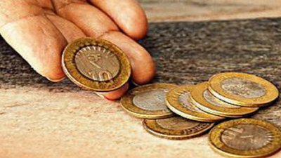 Traders and citizens are reluctant to accept Rs 10 coin