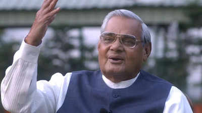 Atal Bihari Vajpayee Quotes: Top 15 inspiring quotes by former Indian PM | India News - Times of India