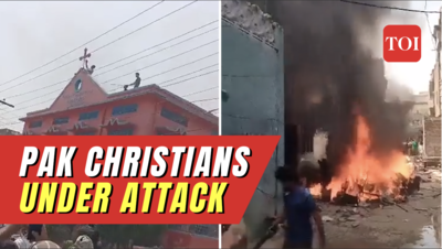 Pakistan: Islamist mobs burn down churches in Faisalabad after Christian man is accused of blasphemy