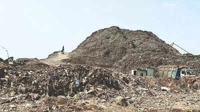Rs 100 crore fine, but nothing’s changed at landfill
