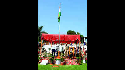 Colourful events, flag hoisting mark I-Day celebrations in city