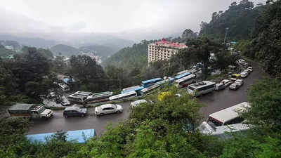 Ensure early restoration of highways in Himachal Pradesh: Chief secy to NHAI