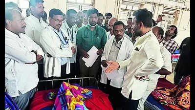 Minister Lad pays surprise visit to District Civil Hospital