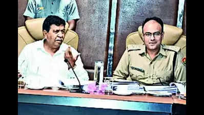 Gupta reviews action on complaints received during ‘Janata Darbar’