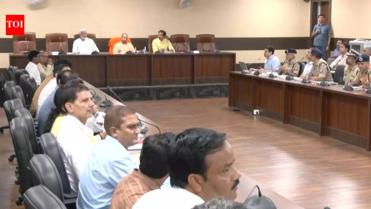 UP: CM Yogi Adityanath holds meetings with top administrative officials ...