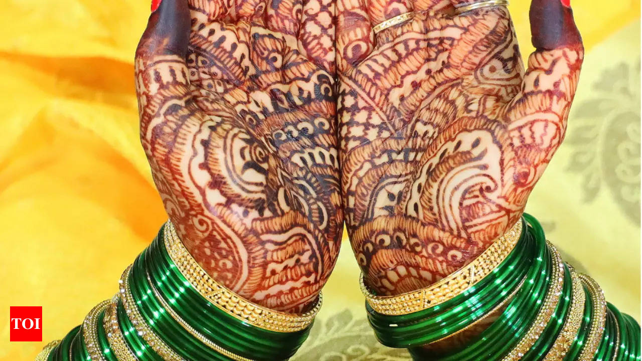 File:Mehndi front.JPG - Wikipedia