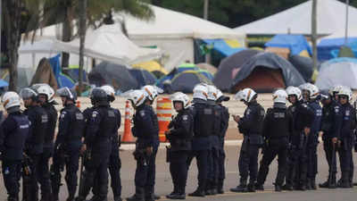 Brazil arrests capital's military police leaders for alleged role in Jan 8 riots