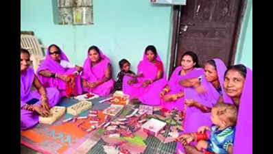 Gariaband SHG crafts eco-friendly rakhis