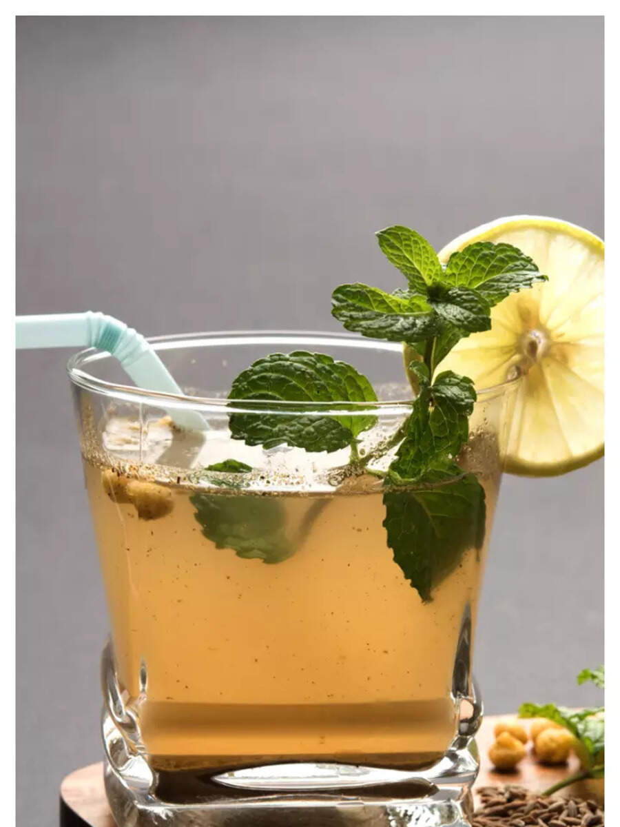 How to make thyroidfriendly Mint Coriander Water for weight loss