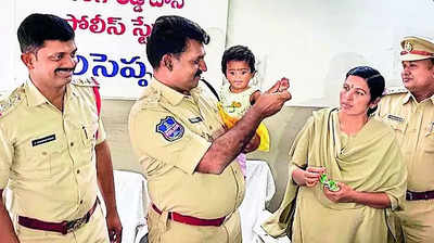 6-month-old girl abducted in Sangareddy united with kin