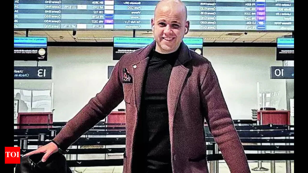 Playing Card: Crypto-ponzi Scam: Lookout Notice For Hungarian National |  Bhubaneswar News - Times of India