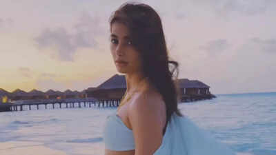 Pooja Hegde's beach vacation video is unmissable; watch here ...