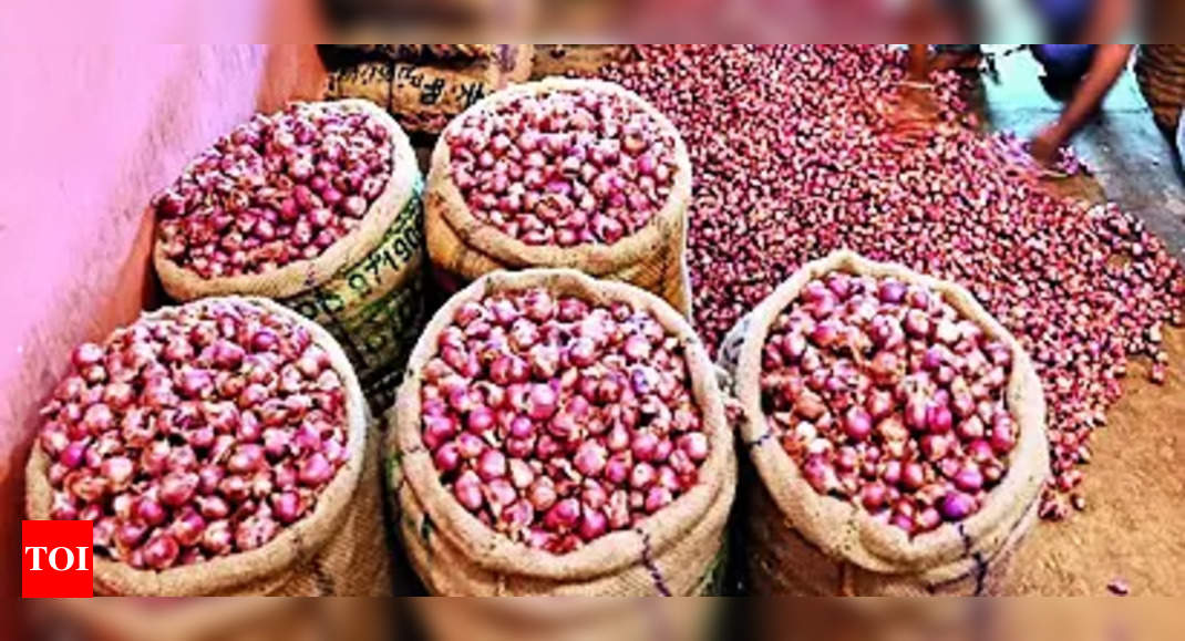 Times News Networknew Delhi: Govt raises onion buffer stock limit by 2 lakh tonnes | India News