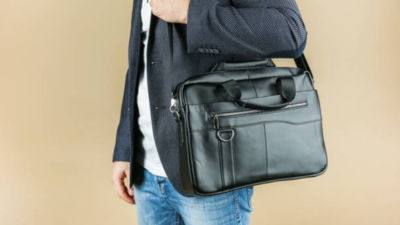 What happens when you carry a heavy laptop bag to office daily? Read this