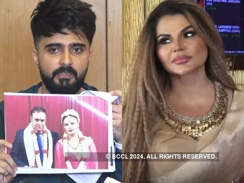 500px x 375px - Adil Khan Durrani claims Rakhi Sawant married him without divorcing Ritesh  Singh, makes other shocking allegations | The Times of India