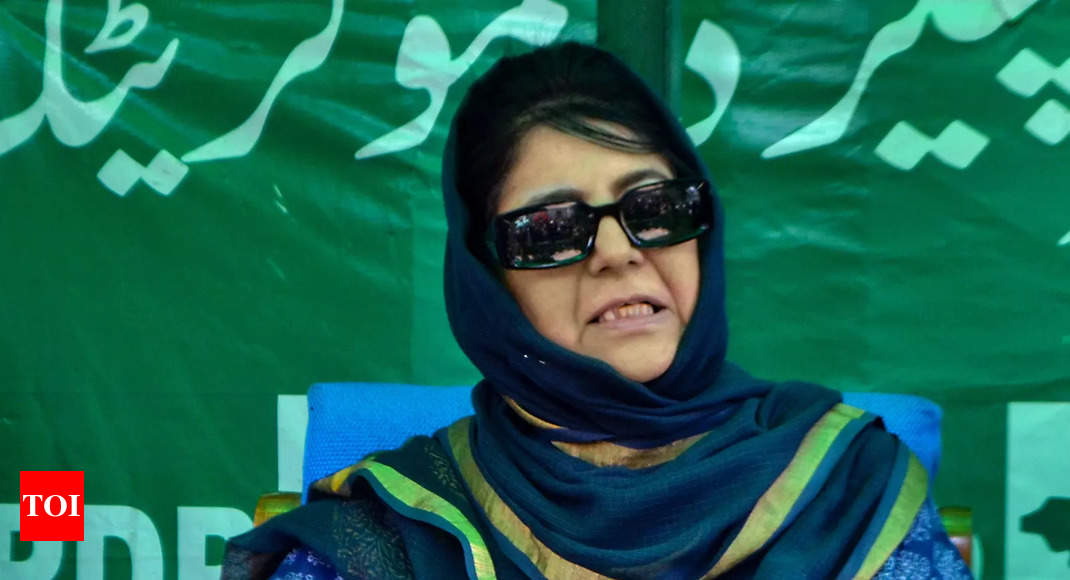 Mehbooba Mufti on X: Terms PDP creation as dubious. “Green colour of party  flag reflects radical origin” • Indian army officers wear green uniforms  & their vehicles are of the same colour.