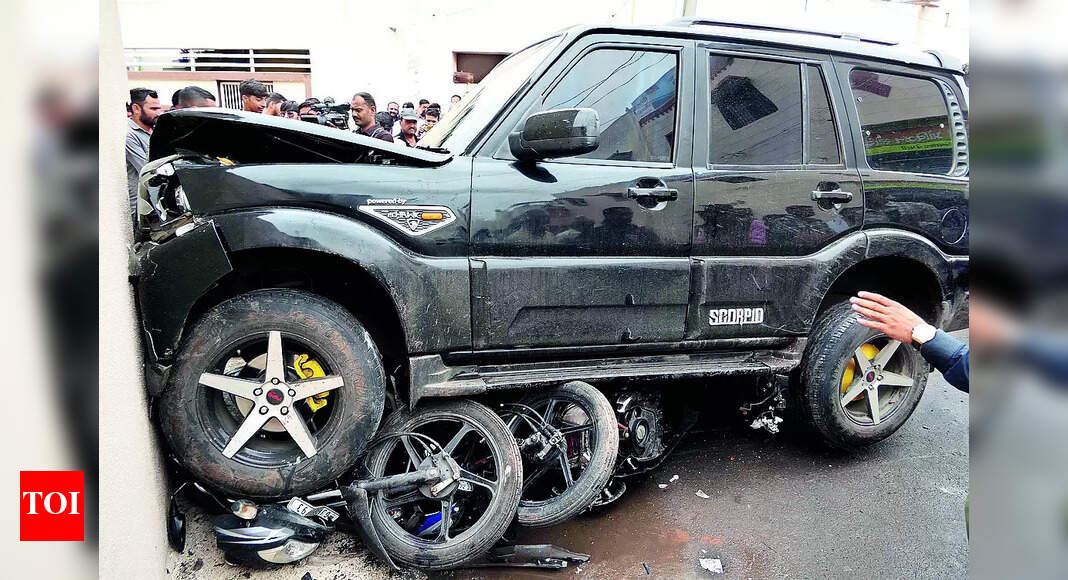 Teen Crashes Suv Into House, Two-wheelers | Rajkot News - Times of India