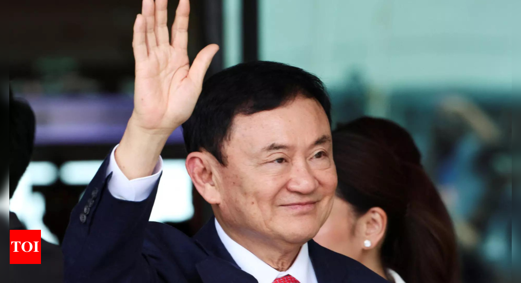 L’ancien Premier ministre Thaksin emprisonné à son retour en Thaïlande après 15 ans d’exil