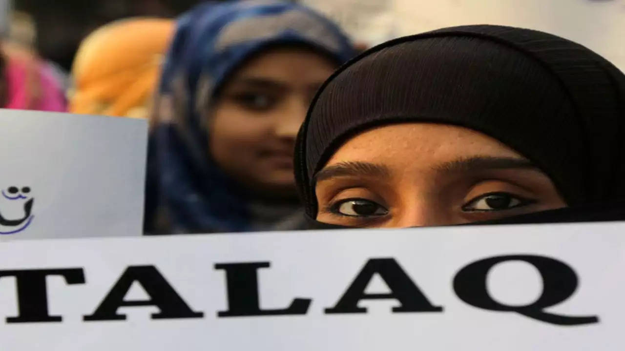 Supreme court decision on triple clearance talaq