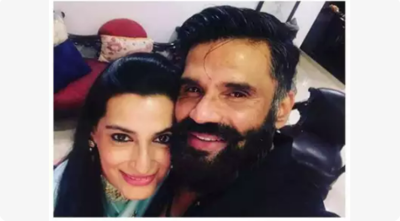 Suniel Shetty wishes wife Mana a Happy Birthday with an UNSEEN pic, kids Athiya and Ahan also chip in: see inside