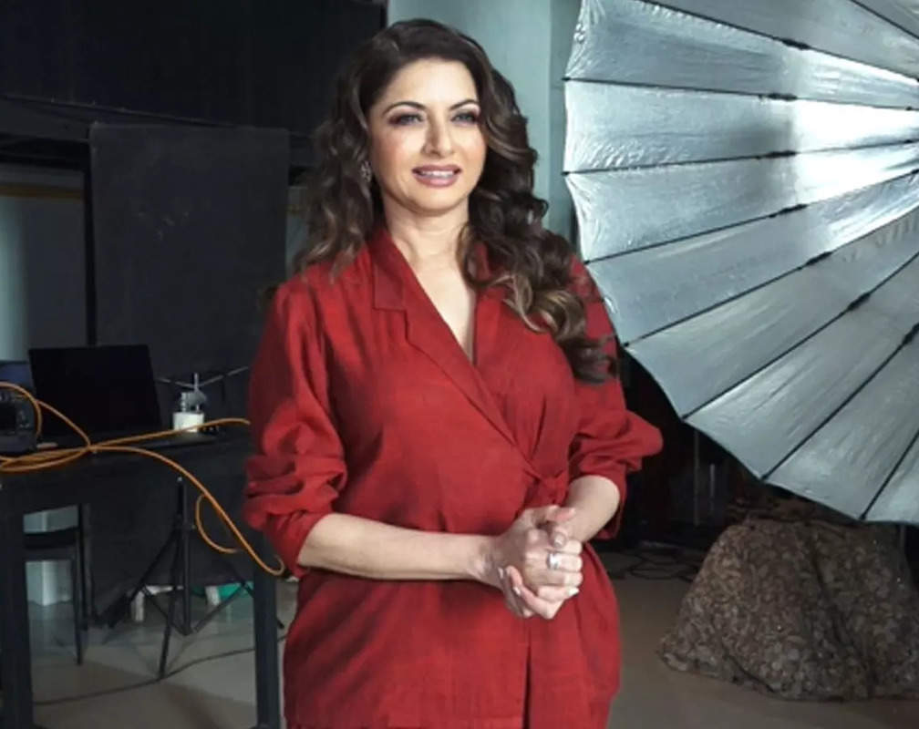 
Bhagyashree is a timeless beauty in this outfit; talks about her upcoming projects
