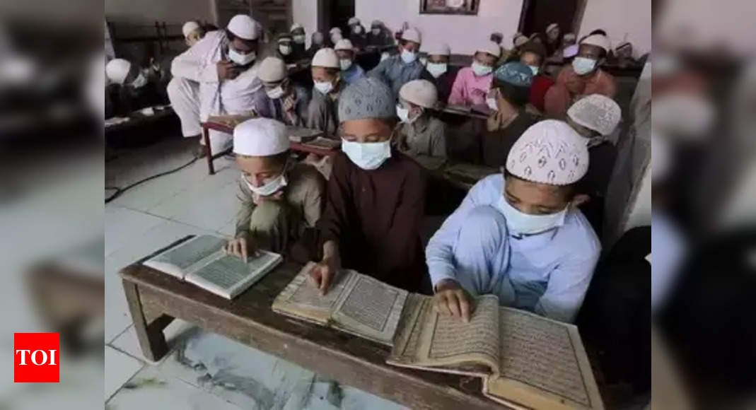 Madrassa students offered prayers for Chandrayaan-3 in Lucknow