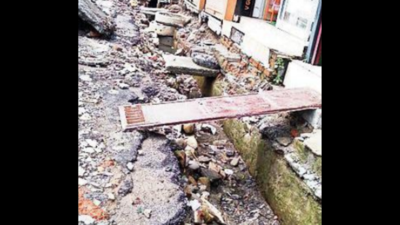 Open drain in Rajender Nagar adds to woes of residents